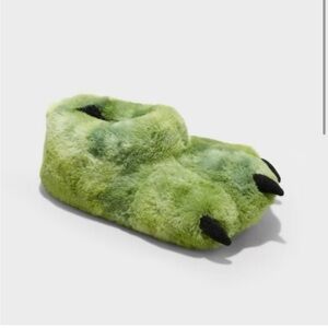 Cat & Jack Fuzzy Green Monster Claw Slippers Kids size 2/3